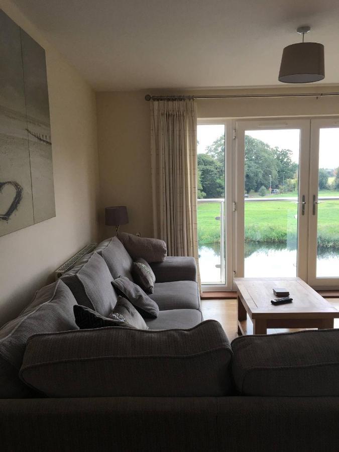 Penthouse Apartment On The River - 65 Skipper Way Saint Neots Ngoại thất bức ảnh